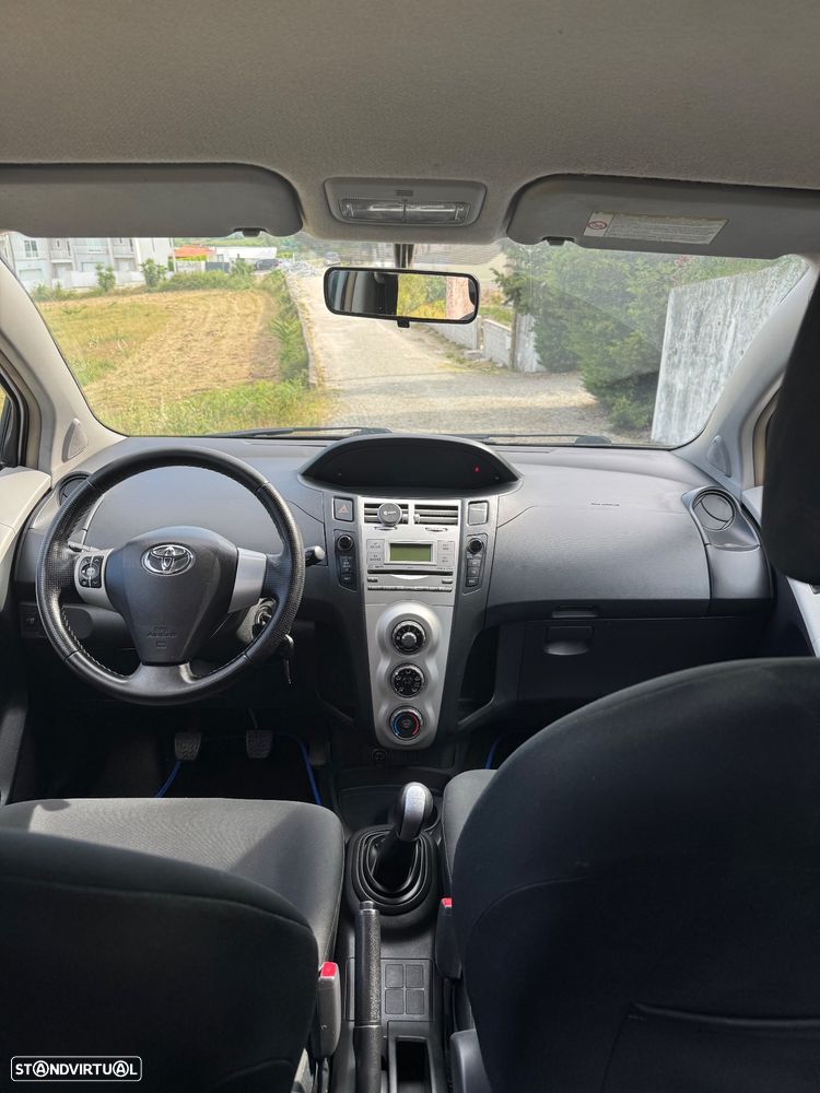 Toyota Yaris 1.0 VVT-i Motion - 8