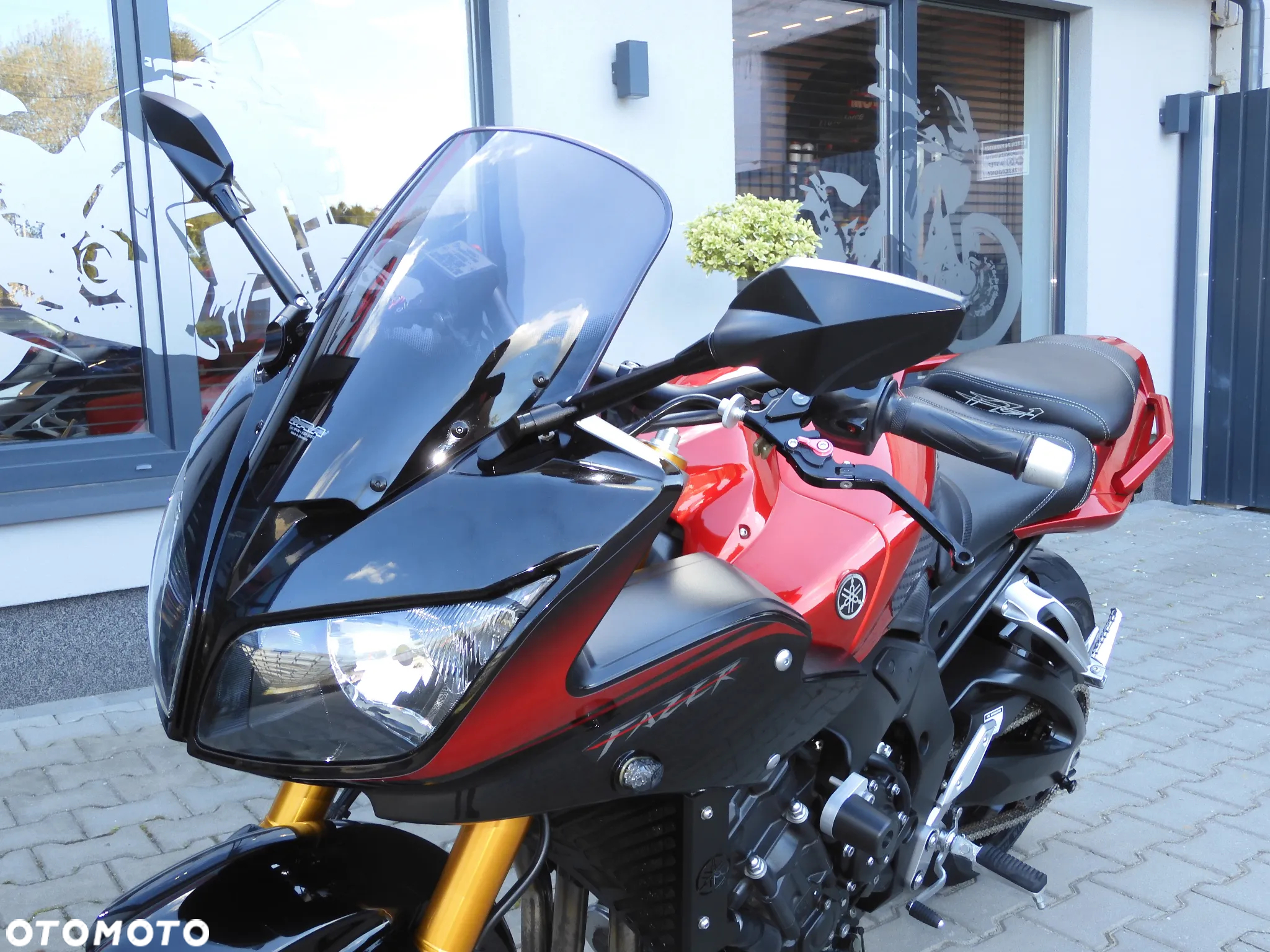 Yamaha FZ - 23