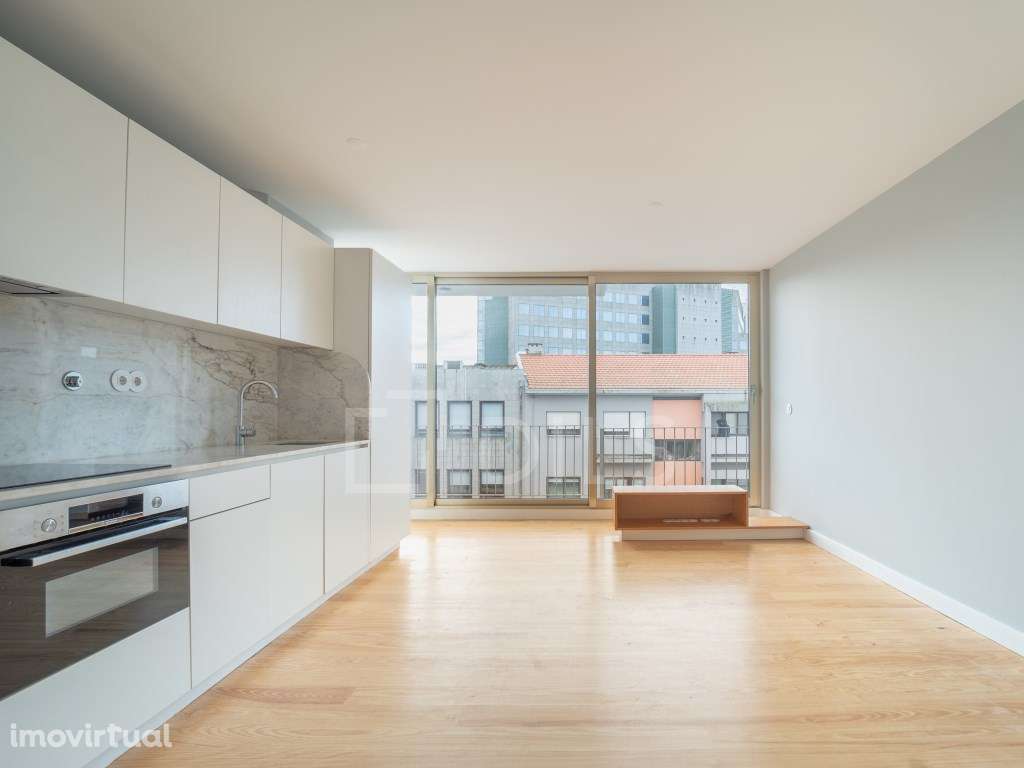 Apartamento T1 novo com Rooftop, na Casa da Musica - Grande imagem: 2/28