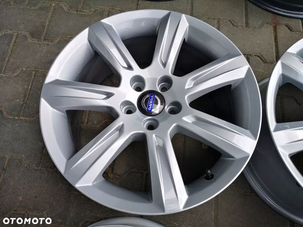 VOLVO cx60 s90 v90 s60 IDEALNE 17'' - 6