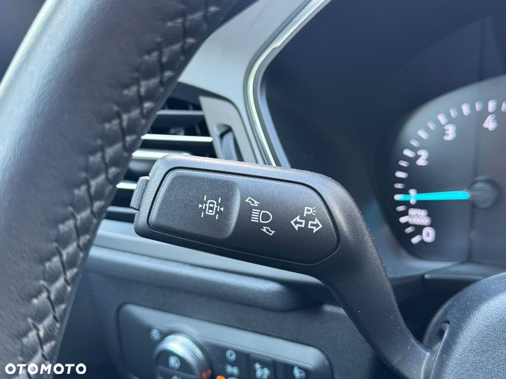 Ford Kuga 1.5 EcoBoost TITANIUM - 18