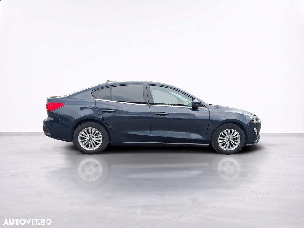 Ford Focus - 7