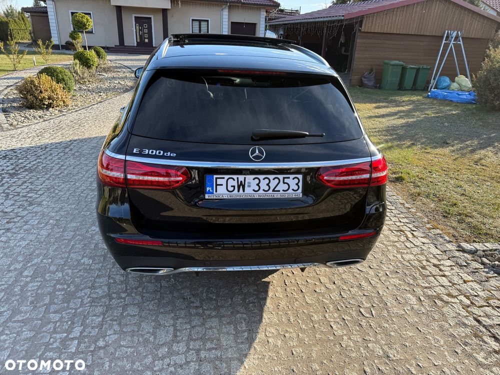 Mercedes-Benz Klasa E 300 de 9G-TRONIC AMG Line - 9
