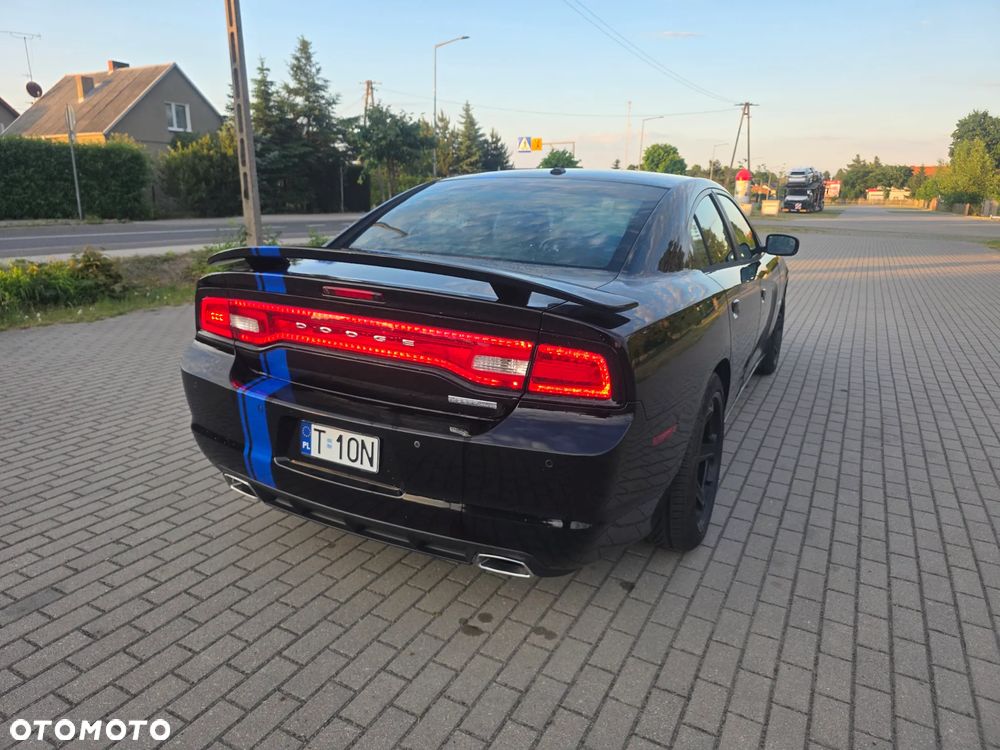 Dodge Charger - 11