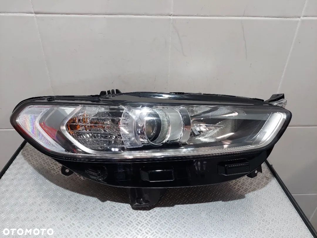 LAMPA PRZEDNIA REFLEKTOR PRAWY FORD MONDEO MK5 SOCZEWKA R2018 NR ES7313W029ED - 1