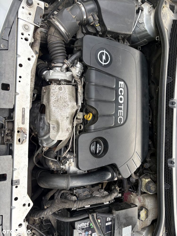 Opel Astra 1.6 CDTI Dynamic S&S - 24