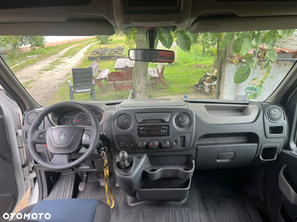 Renault Master III - 15