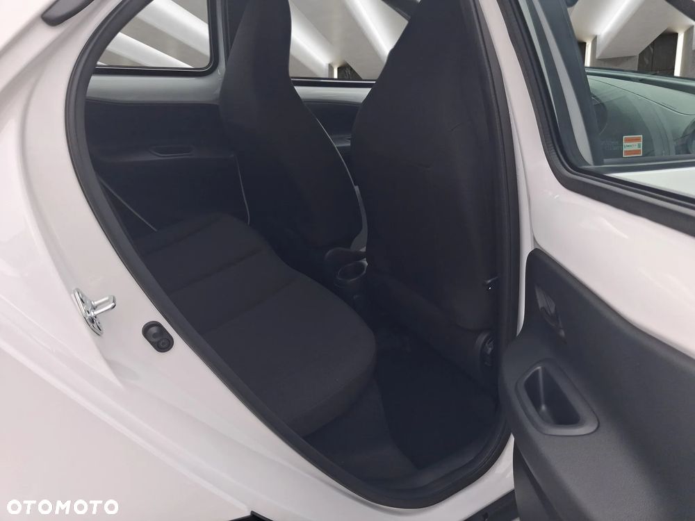 Toyota Aygo X 1.0 VVT-i Comfort CVT - 12
