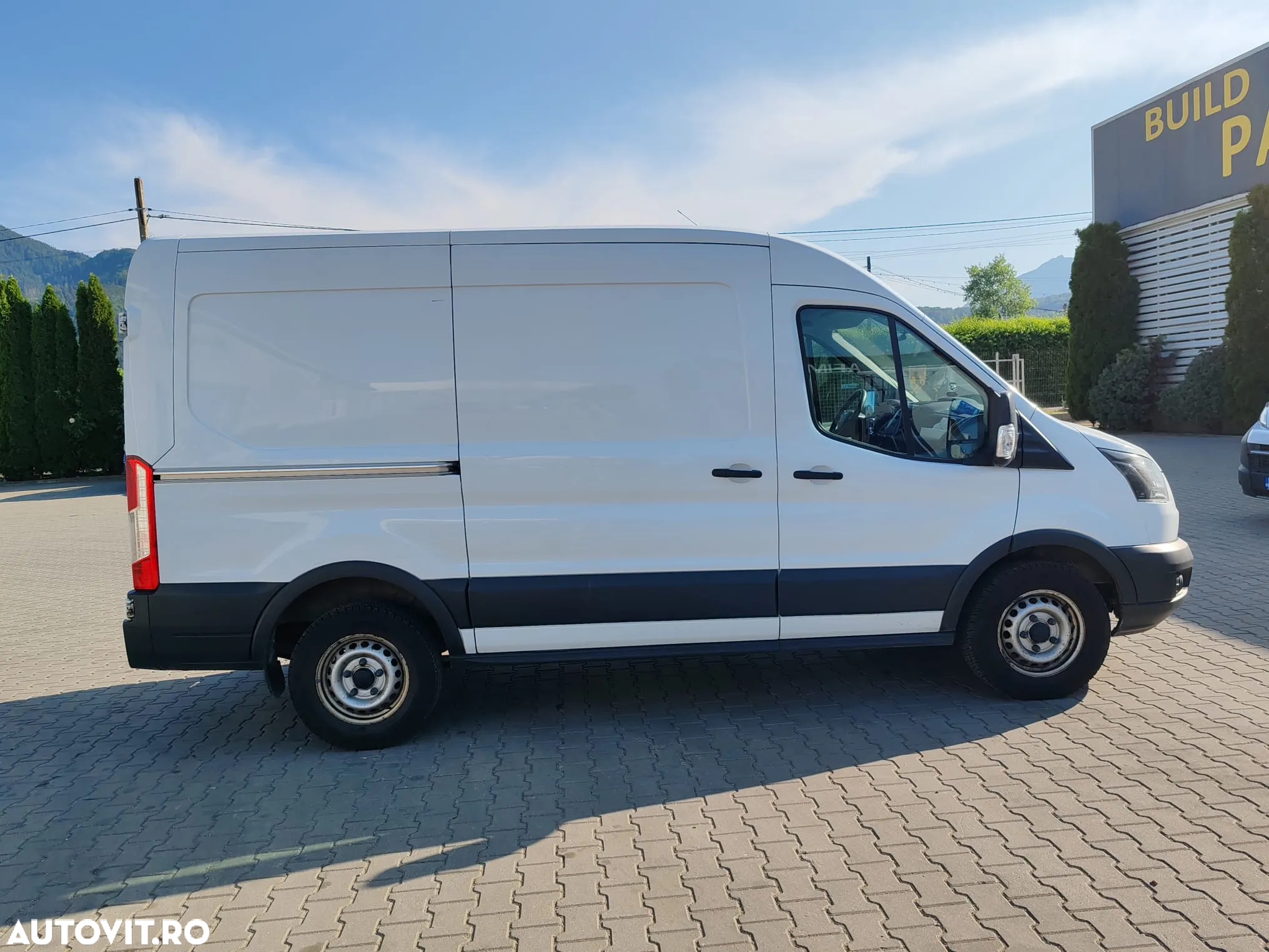 Ford TRANSIT VAN 350 L2H2 Base 2.0TDCi 130CP DPF - 2017 - 4