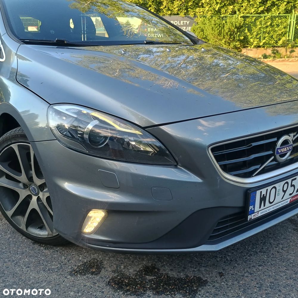 Volvo V40 D2 Drive-E R-Design Kinetic - 16