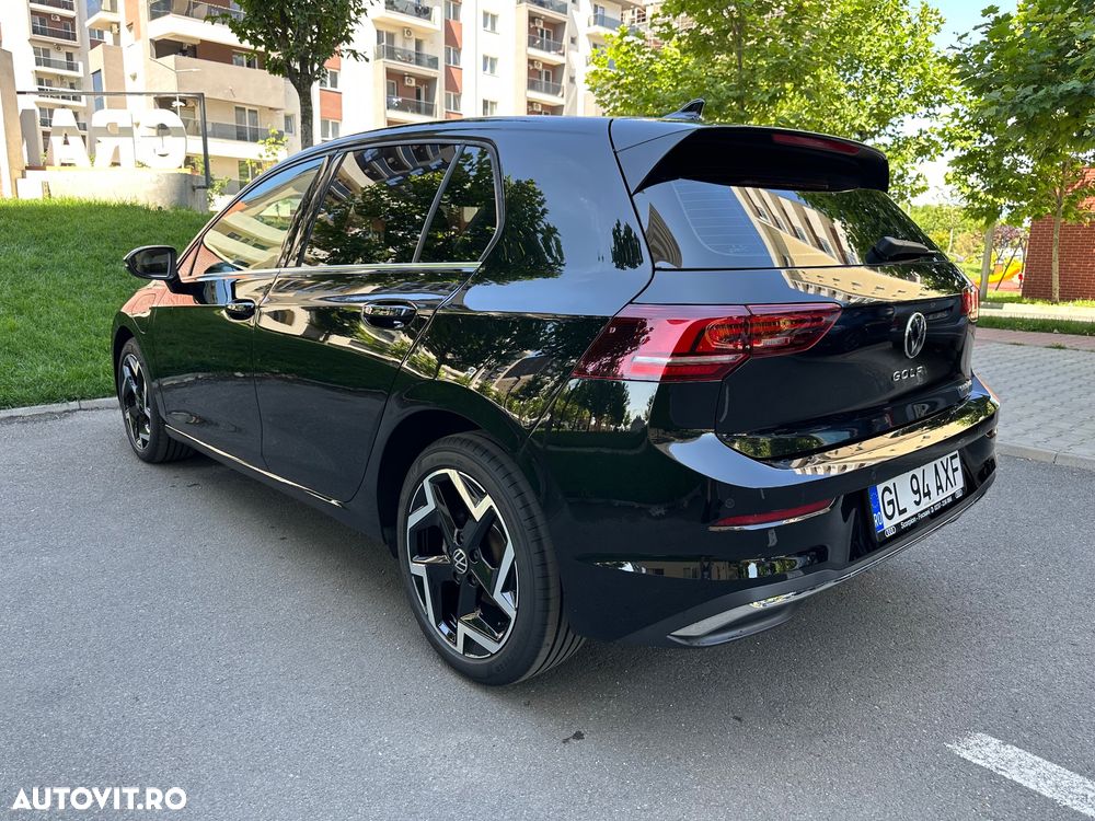 VOLKSWAGEN Golf 2025 — imagine 10