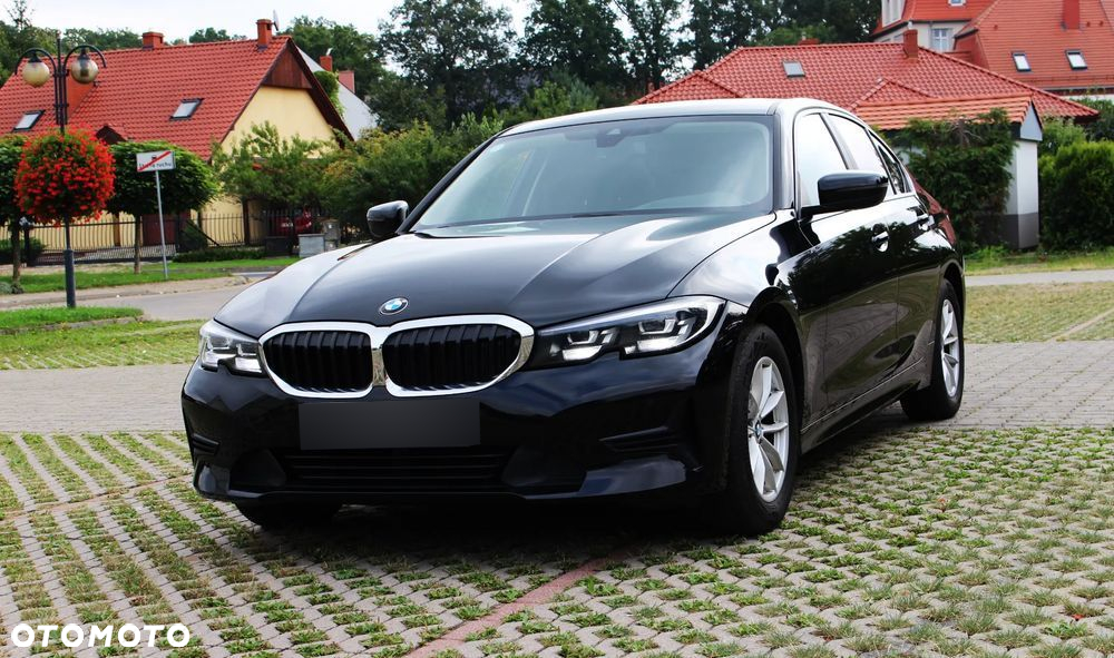 BMW Seria 3 318d Sport Line - 2
