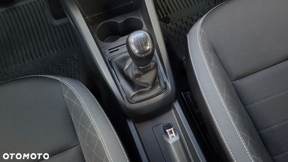Skoda Fabia - 25