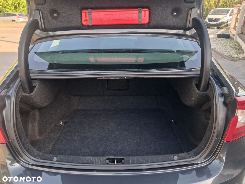 Volvo S60 DRIVe Kinetic - 13