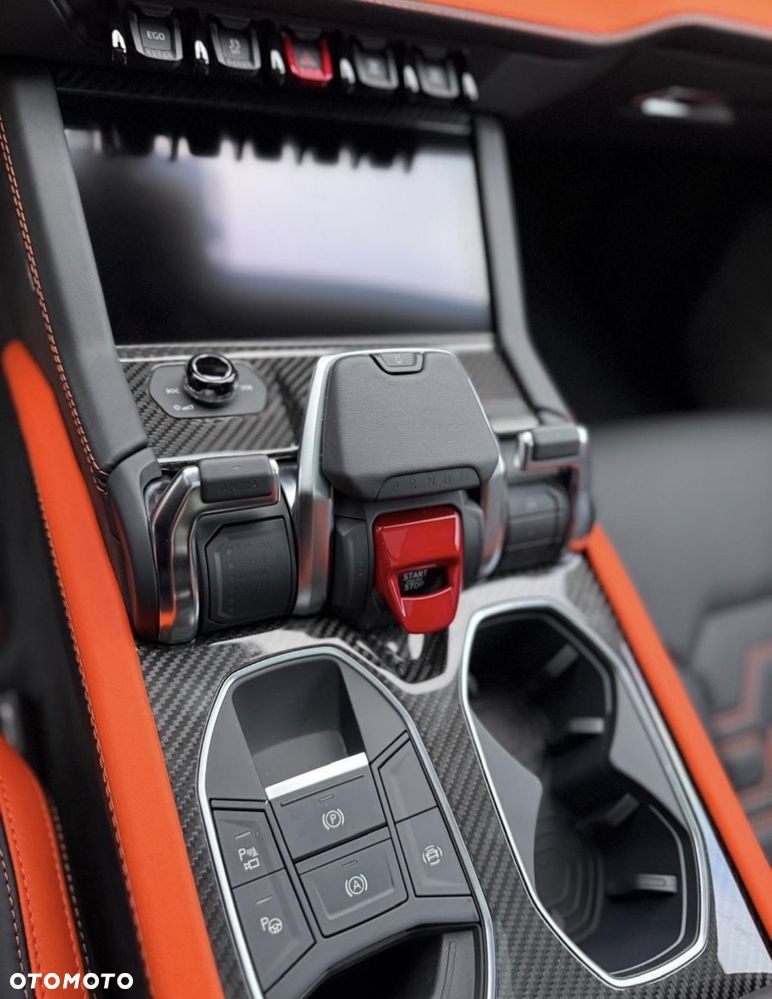 Lamborghini Urus - 7