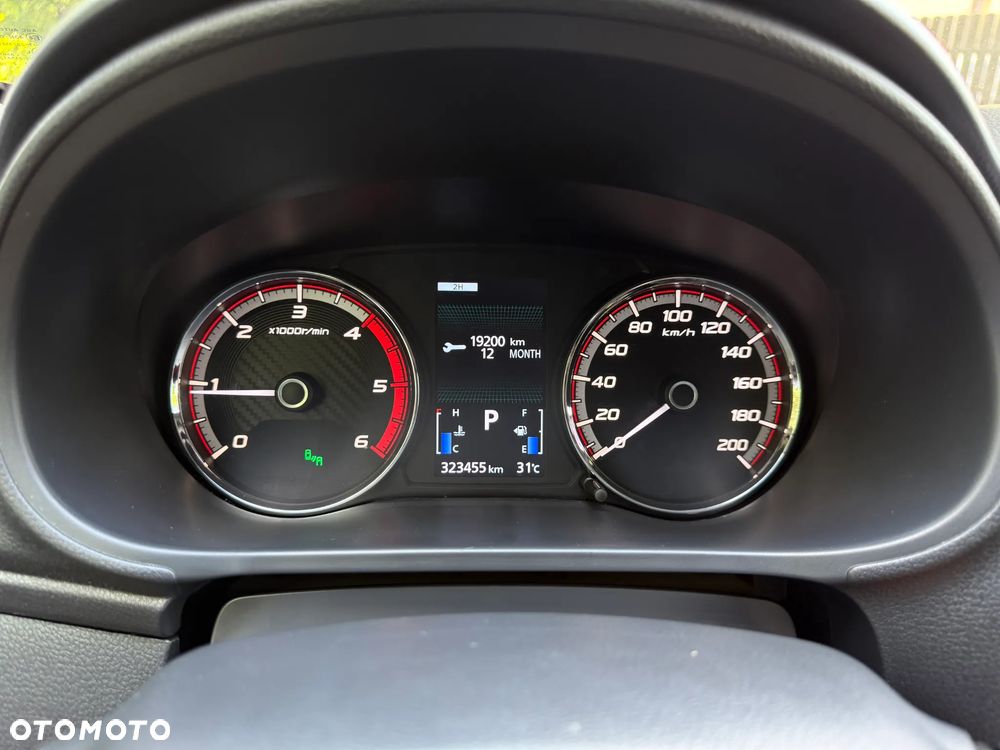 Mitsubishi L200 2.2 d DC Instyle Plus - 28