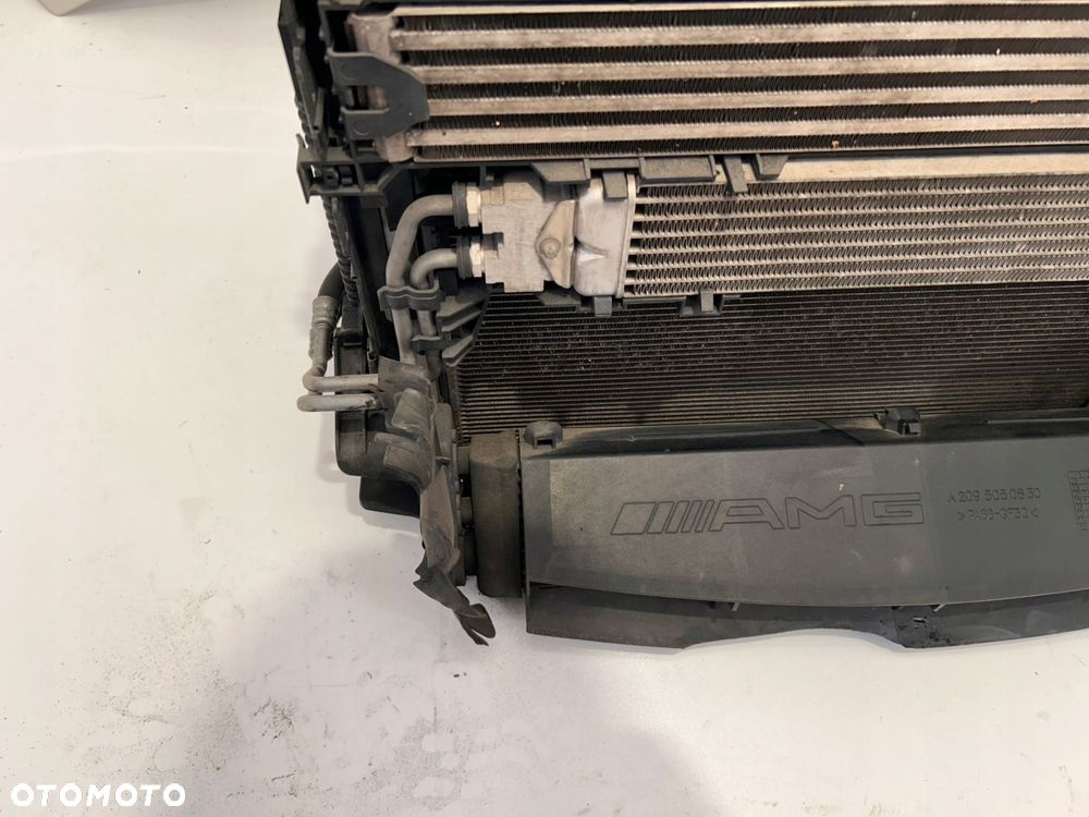MERCEDES W204 C63 AMG KOMPLET CHŁODNIC WENTYLATOR - 6