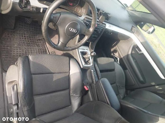 Audi A4 Limousine - 7