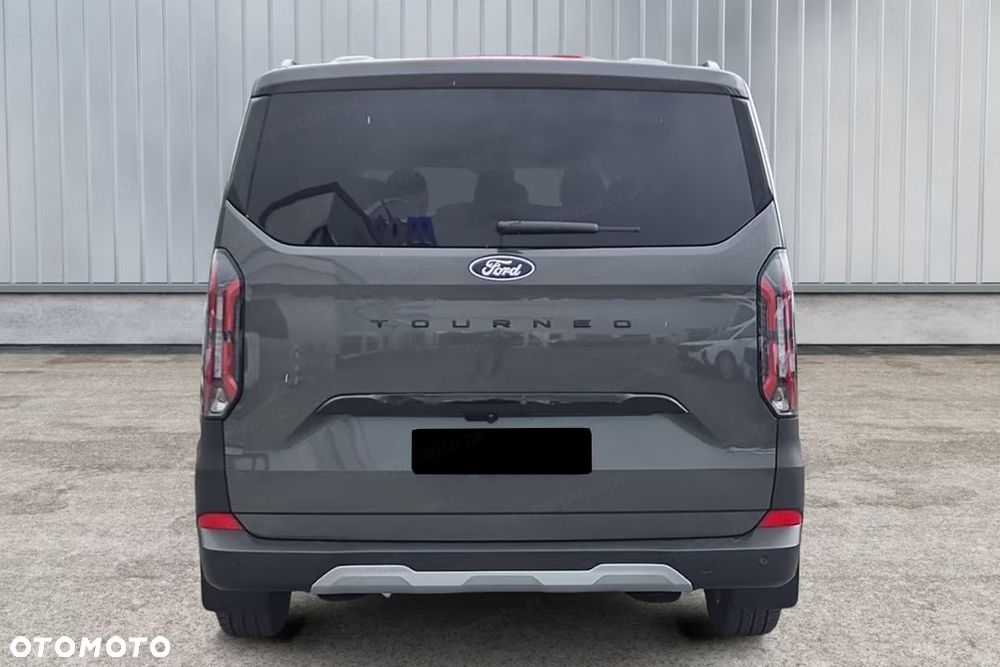 Ford Tourneo Custom - 7