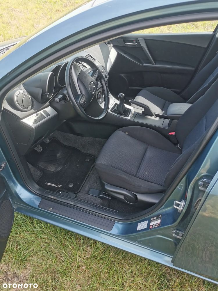 Mazda 3 - 8