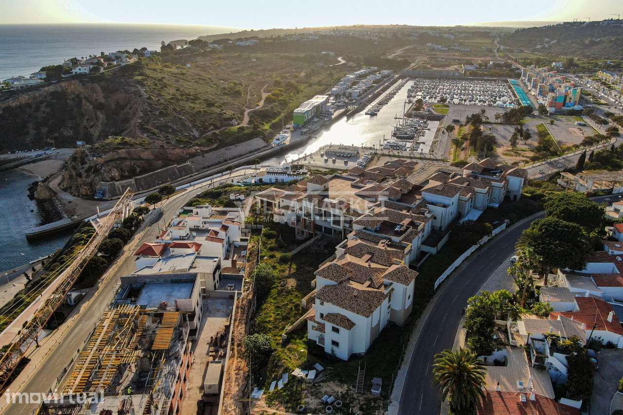 Loja com 23 m2 inserida na Galeria do complexo turístico de 4 estrelas - Grande imagem: 5/41