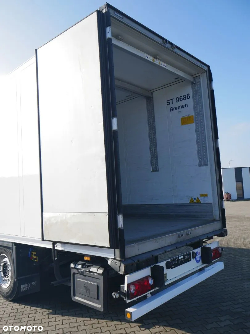 Schmitz Cargobull Chłodnia 60 / Doppelstock / Thermo King 300 / TIP 640652 - 11