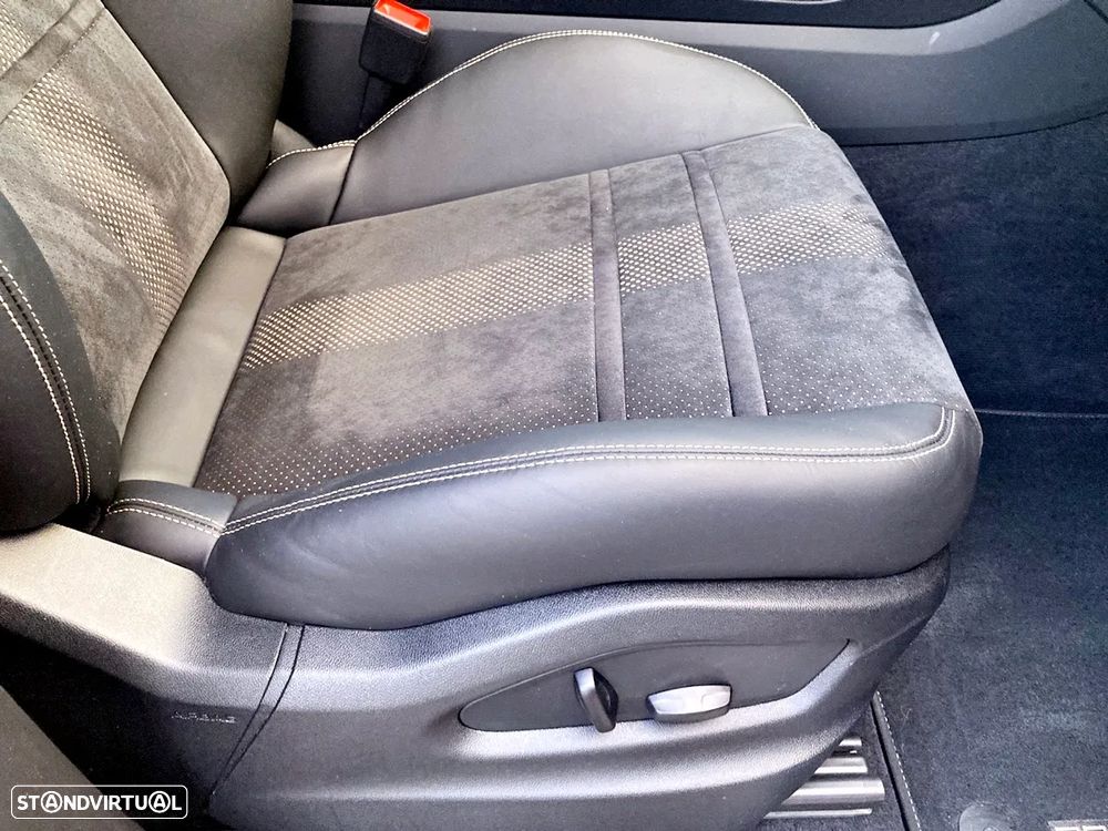 Porsche Cayenne Coupé Turbo - 41