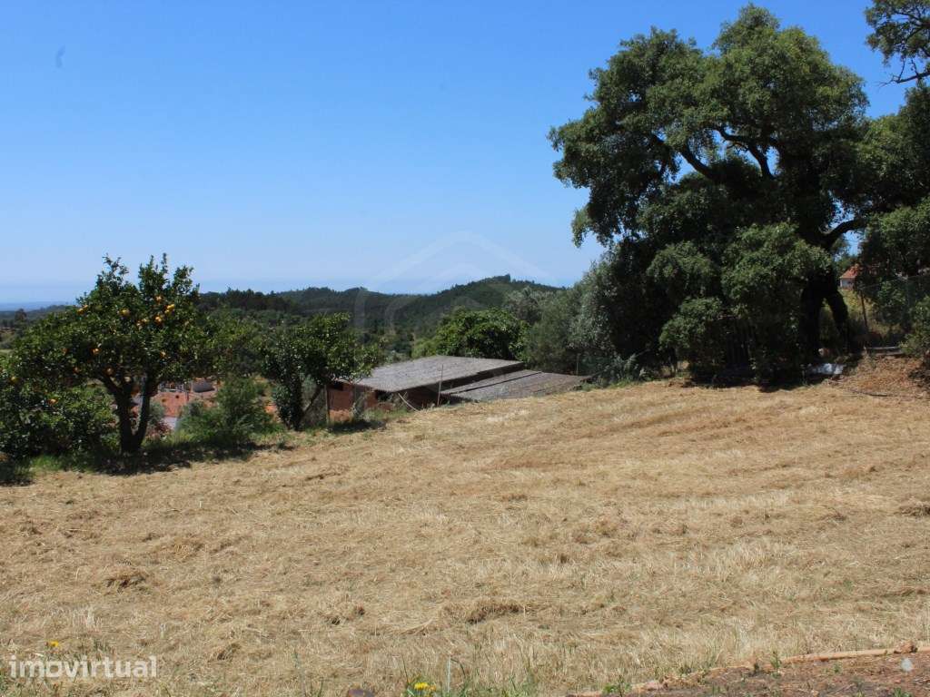 Terreno misto com casa para remodelar em Marmelete, Monchique - Grande imagem: 2/35