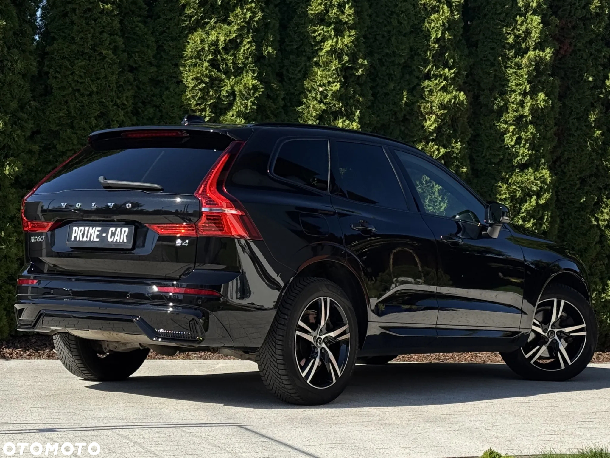 Volvo XC 60 B4 D Plus Dark - 4