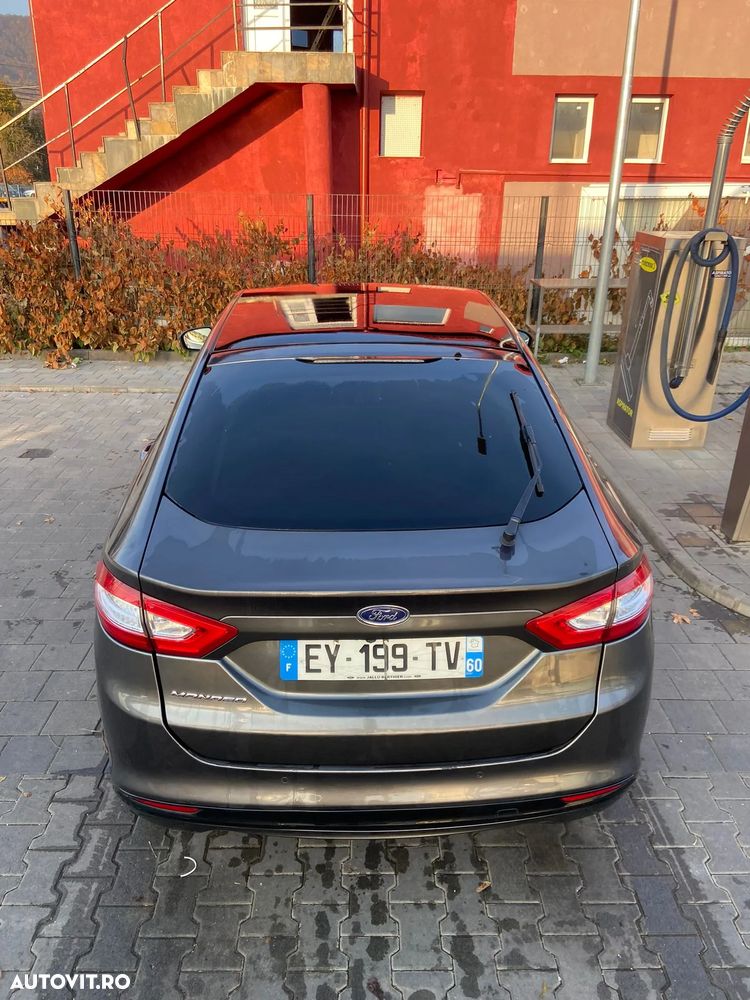 Ford Mondeo 2.0 TDCi Start-Stopp PowerShift-Aut Titanium - 4