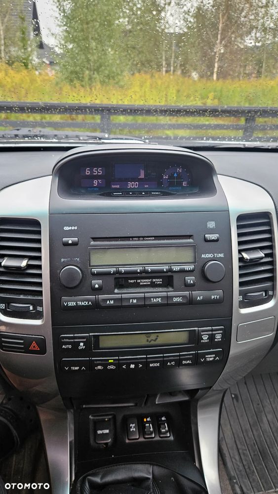 Toyota Land Cruiser - 3