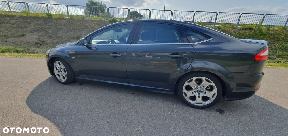 Ford Mondeo 2.5 Titanium S - 4