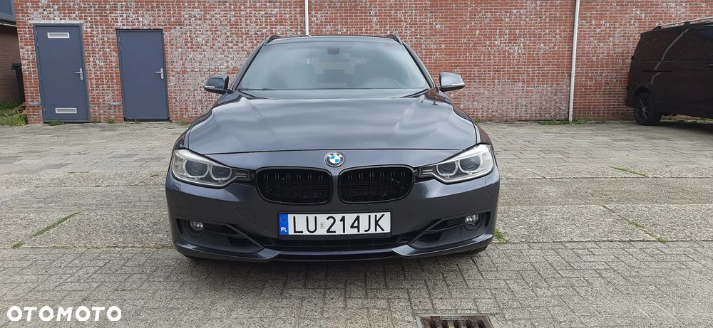 BMW Seria 3 330d Sport Line - 8