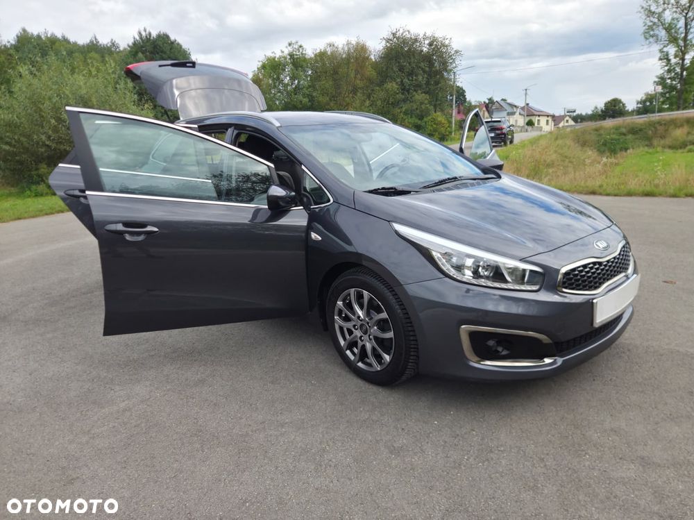Kia Ceed - 25