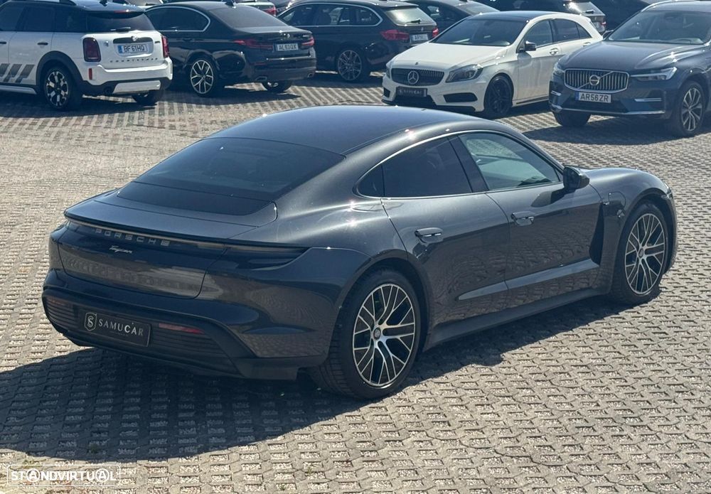 Porsche Taycan - 4