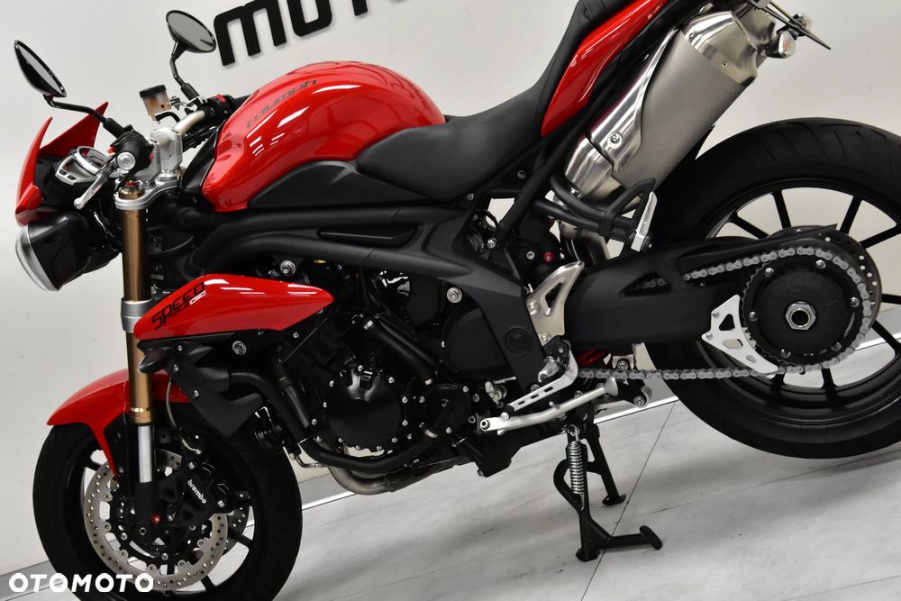 Triumph Speed Triple - 12