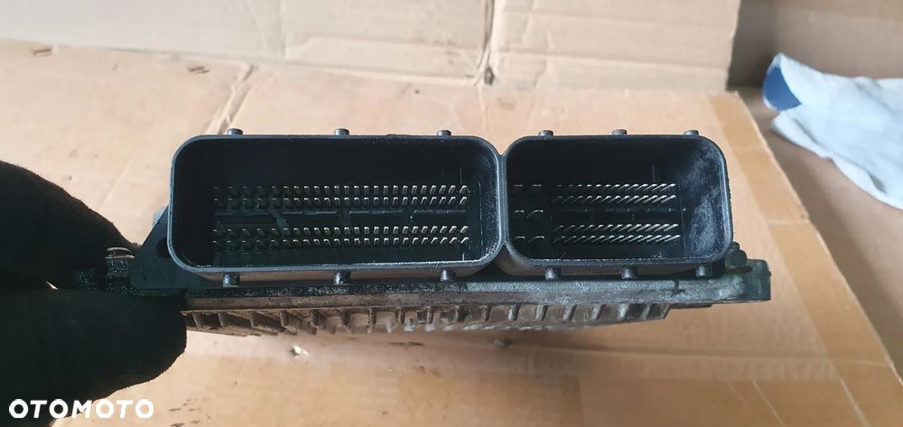 Komputer sterownik silnika Mercedes ML W164 3.0 CDI A6421506391 - 3