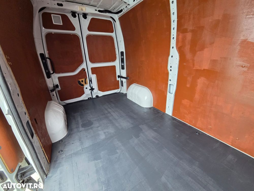 Renault New Master L2H2 - 15