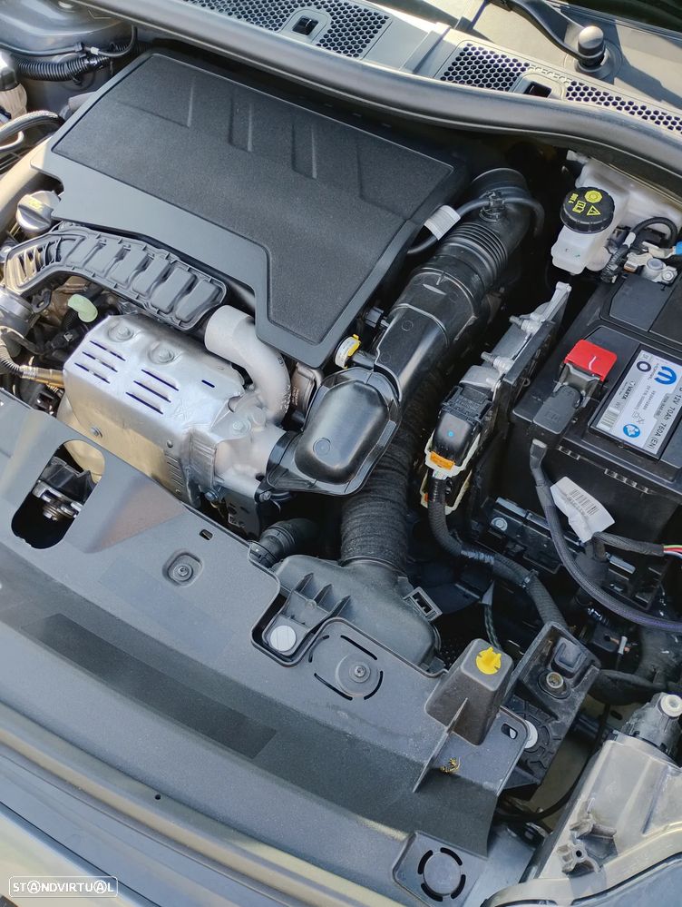 Peugeot 2008 - 8