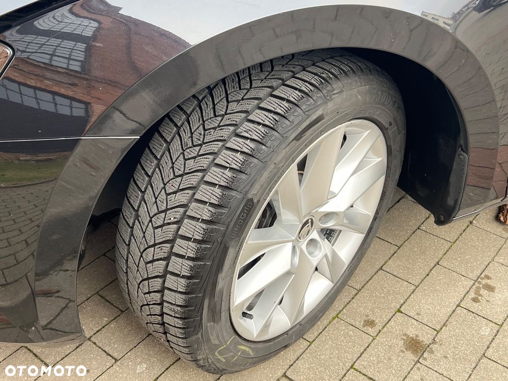 Skoda Superb 2.0 TDI SCR Style - 32