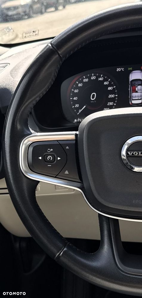 Volvo XC 40 - 14