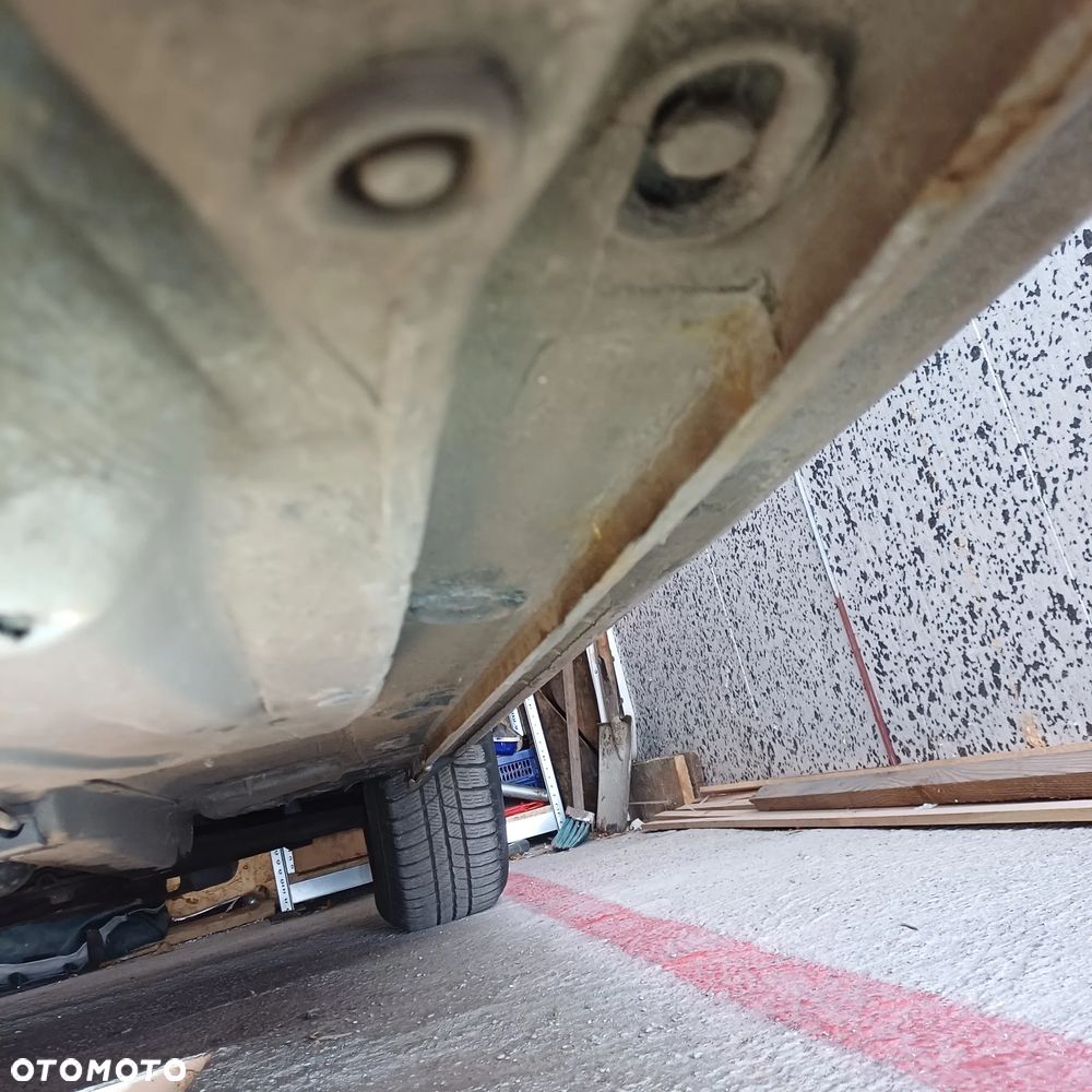 Volkswagen Golf 1.6 - 19