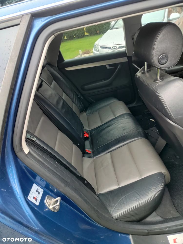 Audi A4 Avant 2.0 TDI - 8