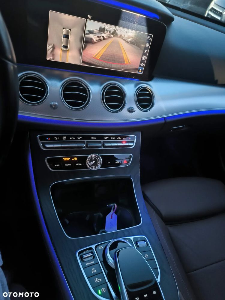 Mercedes-Benz Klasa E 200 d 9G-TRONIC - 33