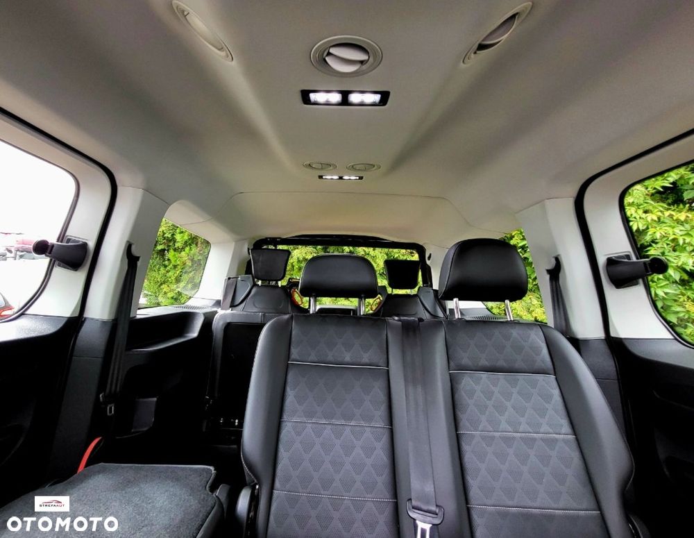 Ford Tourneo Connect - 13