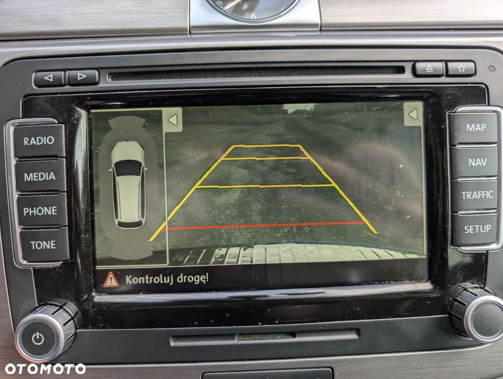 Volkswagen Passat 1.8 TSI Comfortline DSG - 32