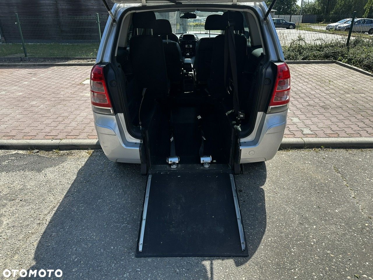 Opel Zafira 1.9 CDTI First Edition - 1