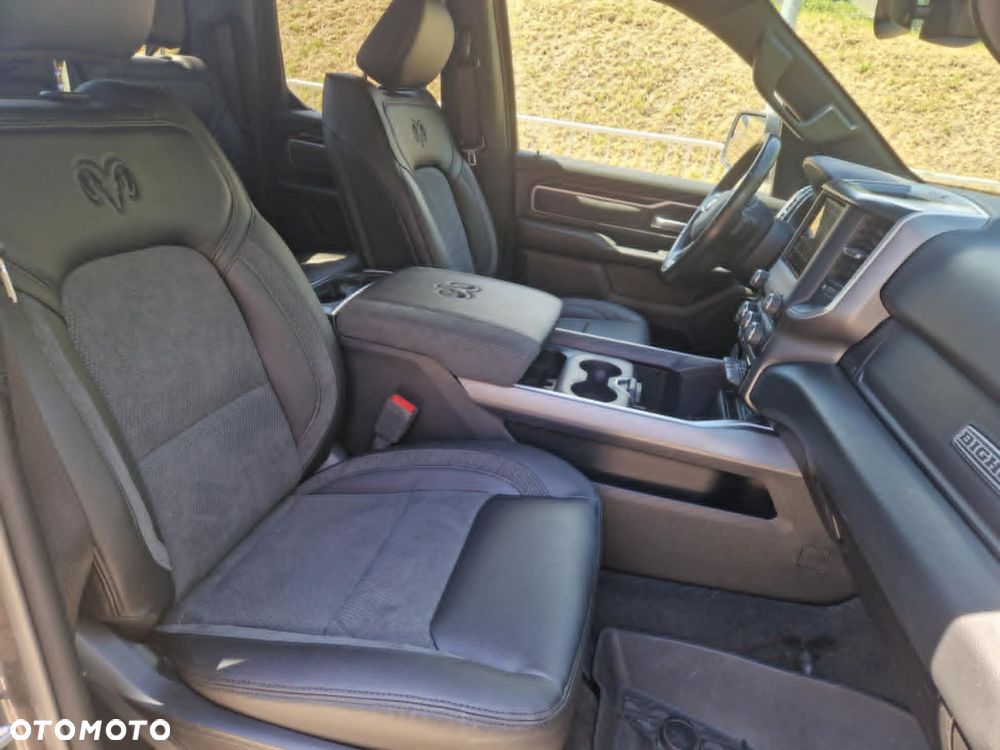 RAM 1500 5.7 Quad Cab Laramie - 7