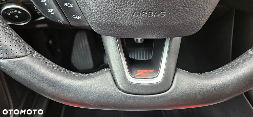 Ford Focus 2.0 TDCi ST-2 - 18