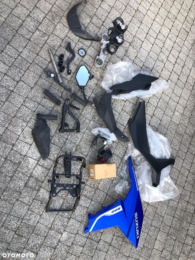 Suzuki DL 800 bok pólka stelaż wypełnienie przełącznik - 1